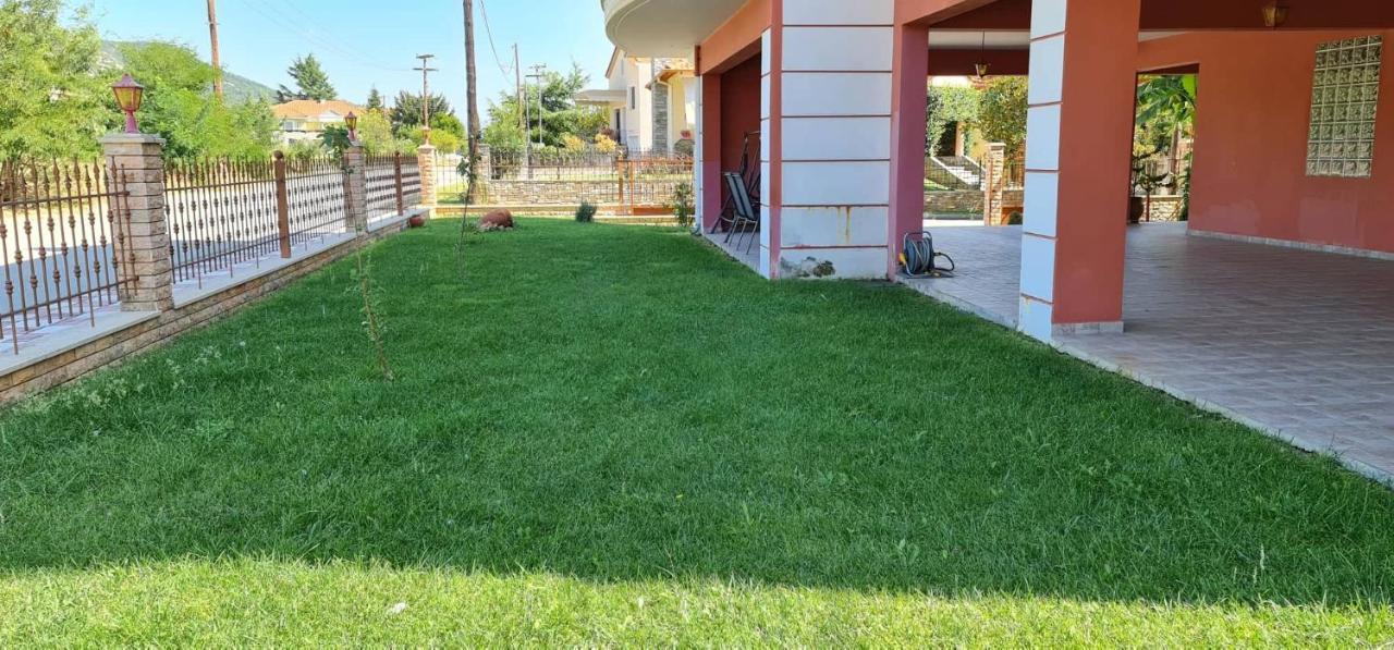 Giotas House-Free Parking Drama Exterior photo