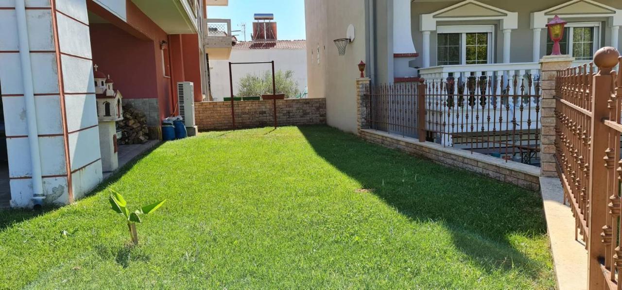 Giotas House-Free Parking Drama Exterior photo